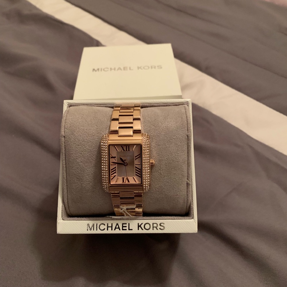Michael Kors rose gold watch